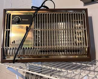 Vintage electric heater $30