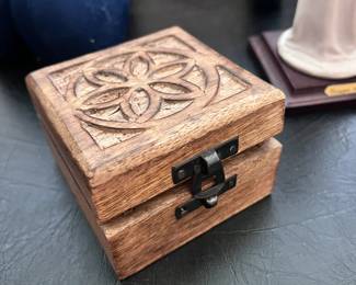 $10 Wooden trinket box