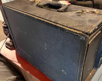 singer sewing machine with case $50