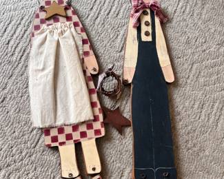 Set of wooden hanging figurines $10