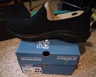 Shoes - Skechers Go Walk