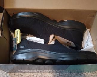 Shoes - Skechers Go Walk