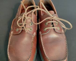 Women's ECCO Size 9 shoes (Marked as 44-made in Thailand)