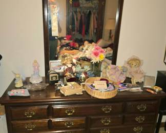 Ethan Allen Georgian Court Cherry 7 drawer dresser with mirror, good condition. $350 Ethan Allen suite available for combined discount as a set for $800.