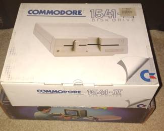 COMMODORE 1541-11 DISK DRIVE.
MINT (LIKE NEW) IN ORIGINAL BOX
