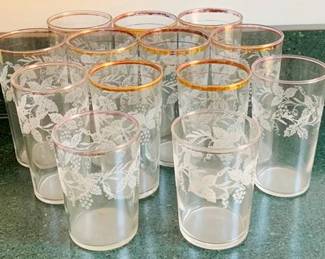 322 - Vintage Glasses, 13pc
