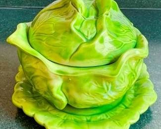 320 - Cabbage Dish 6"
