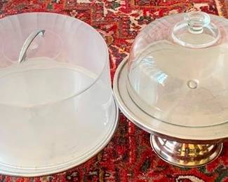 370 - 2 Cake Stands / Covers