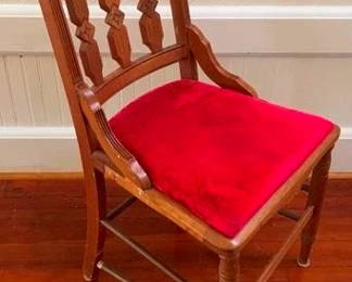 168 - Victorian Carved Walnut Parlor Chair 35 x 16 x 16
