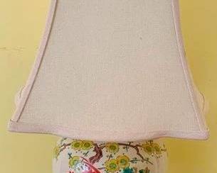 500 - Vintage Lamp 24" You are buying a used as-is electric/electronic item. We do not guarantee all components are present, and if it is not expressly stated, it is untested.