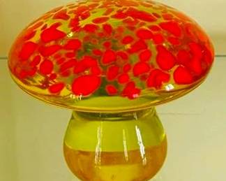 477 - Glass Mushroom Paperweight 3"