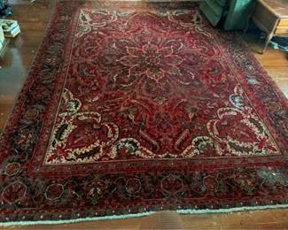 513 - Persian Heriz Rug 10 x 13.6