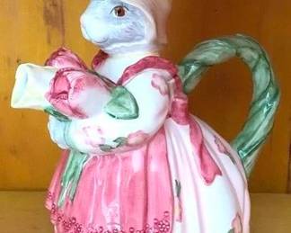 194 - Rabbit Teapot 9"