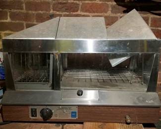687 - Star Manufacturing Warmer 18 x 24 x 16 You are buying a used as-is electric/electronic item. We do not guarantee all components are present, and if it is not expressly stated, it is untested.