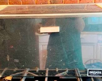 412 - Electric Brisker 11 x 19 x 9 You are buying a used as-is electric/electronic item. We do not guarantee all components are present, and if it is not expressly stated, it is untested.