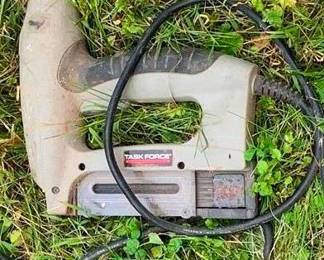708 - Task Force Nail Gun 8" You are buying a used as-is electric/electronic item. We do not guarantee all components are present, and if it is not expressly stated, it is untested.
