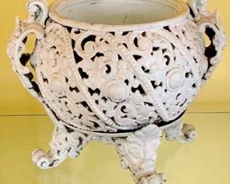 474 - Metal Planter 7"