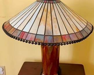 525 - Stained Glass Lamp 22" You are buying a used as-is electric/electronic item. We do not guarantee all components are present, and if it is not expressly stated, it is untested.