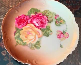 201 - Bavarian 12" Platter w/ Roses