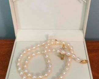 9 - Cultured Fresh Pearl Necklace in Box