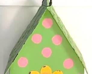 114 - Birdhouse 10 x 6 x 6