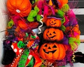 218 - Group Halloween Decorations