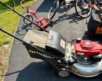 Honda Top of the Line Lawnmower