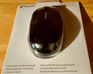 Original Microsoft Bluetooth Wireless Mouse in Original Packaging