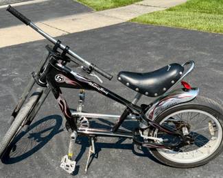 Original Orange County Choppers Black Schwinn Stingray Chopper. This was one of the first Schwinn OCC Sting-Ray bicycles on the market in the year 2004.
