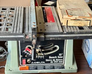 Delta 10" Bench Saw