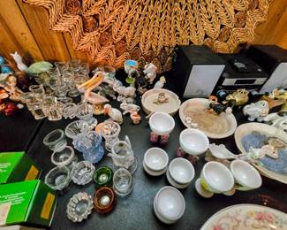 Vintage & antique glassware & barware