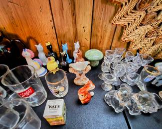 Vintage & antique glassware & barware