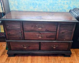 Lane Cedar Hope Chest