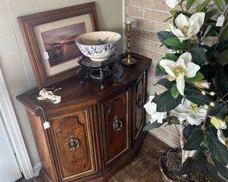 Credenza, Eastern Shore vintage photograph and a large hand painted punch bowl on a stand