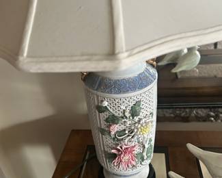 Pierced porcelain table lamp (one of a pair) with applied moriage floral design