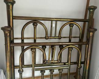 Large brass bed - in perfect condition