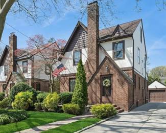 QUALITY GARDEN CITY HOME