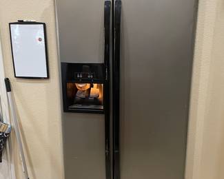Nice “garage” or man cave refrigerator