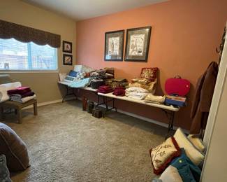 Lots of decorative throw pillows