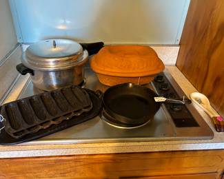 Cast iron corn stick pans, Wagner iron skillet, Pressure Cooker