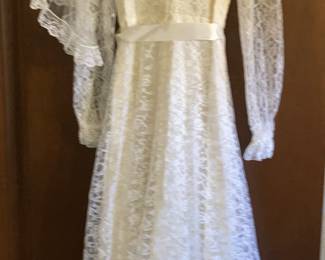 1970s Lacey Wedding Dress  Veil 