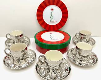 Vintage Wedgwood Demitasse Set With 5 Cups & Saucers & Set 4 New In Box Christmas Dessert Plates
Lot #: 94