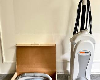Vintage Electrolux Ultralux Aerus Vacuum Cleaner With Accessories
Lot #: 132
