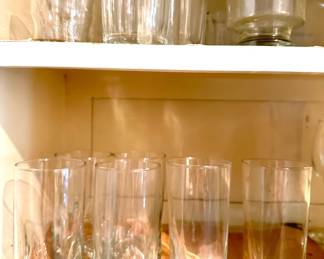 16 Assorted Glasses: Highballs & Tumblers
Lot #: 118