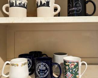 10 Assored Mugs Including 2 Homer Laughlin NYC Landmarks For Fishs Eddy
Lot #: 129
