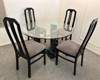 4 Italian Modern Dining Room Chairs In Black Piano Lacquer With Upholstered Seats
Lot #: 6