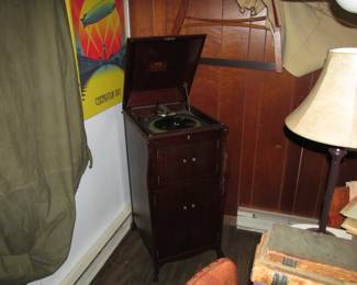 VICTROLA