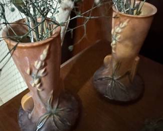 Vintage Roseville Pottery Vase (2)