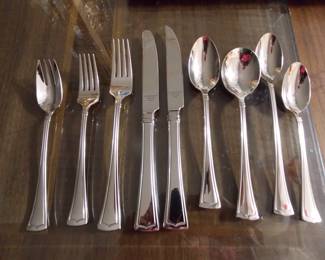 Lenox Font Hill Stainless Flatware 108 pcs