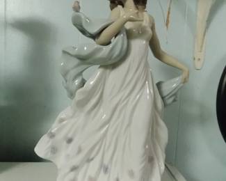 Lladro Figurine